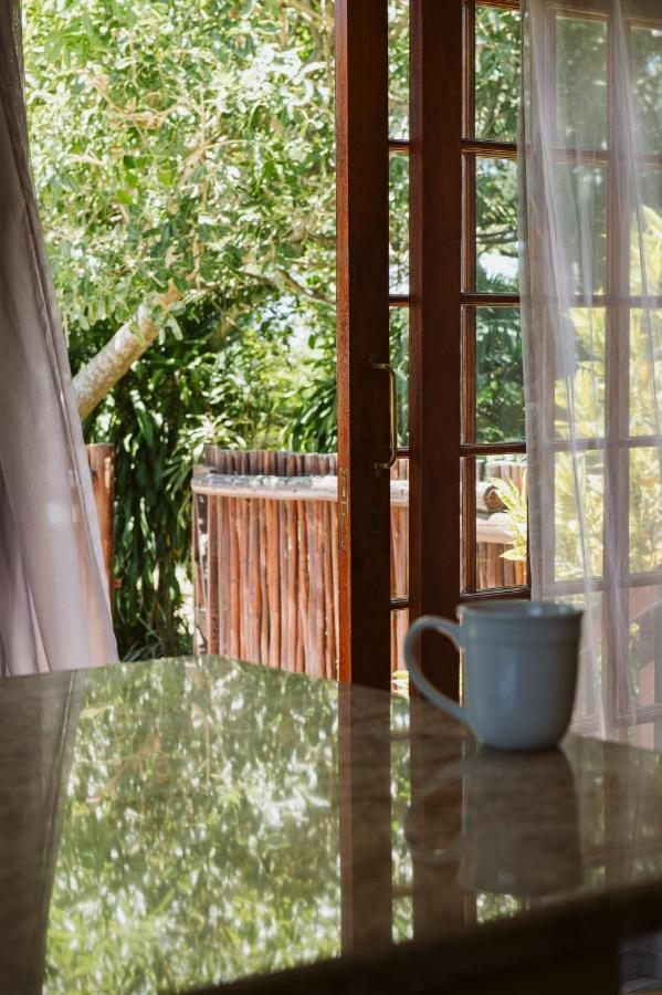 Monzi Safari Lodge Saint Lucia Estuary Buitenkant foto